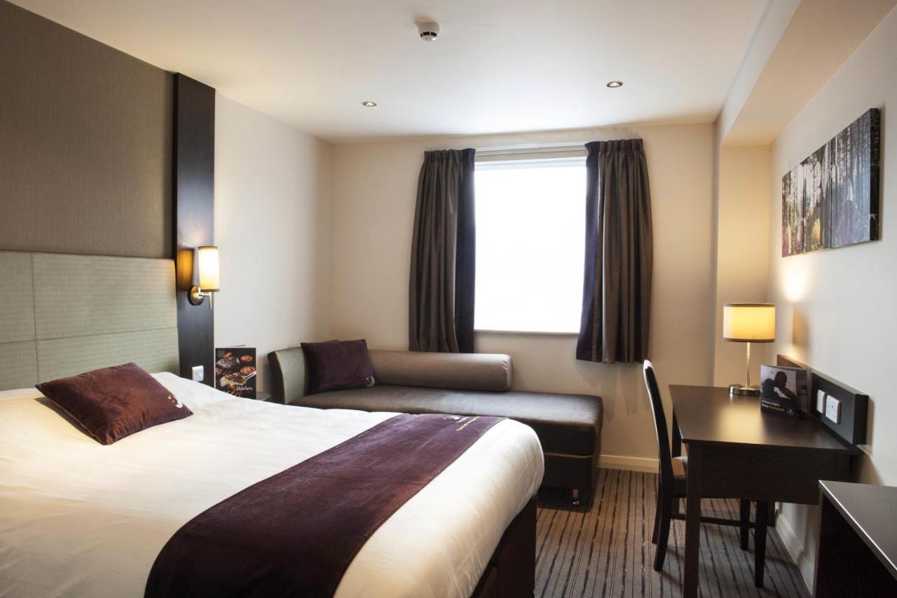 Premier Inn London Greenford 외부 사진